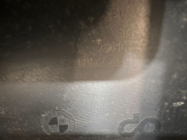 bontott BMW X3 Jobb hátsó Oldal Lökhárító Tartó (Műanyag)