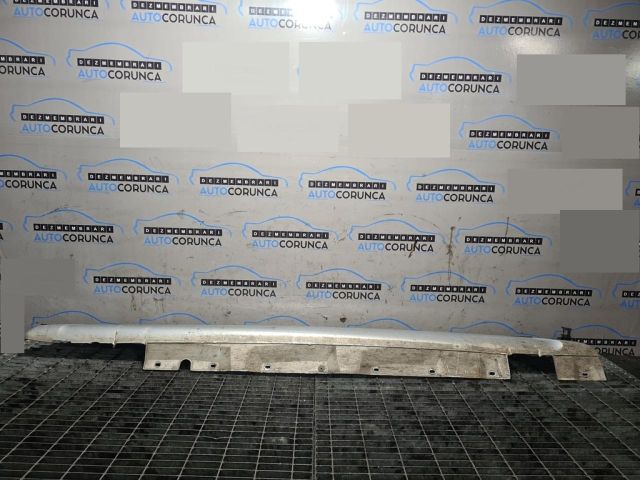 bontott BMW X3 Jobb Küszöb