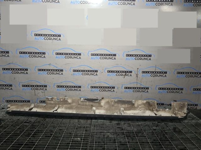 bontott BMW X3 Jobb Küszöb