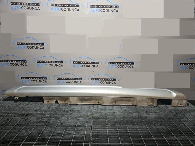 bontott BMW X3 Jobb Küszöb