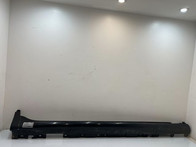 bontott BMW X3 Jobb Küszöb