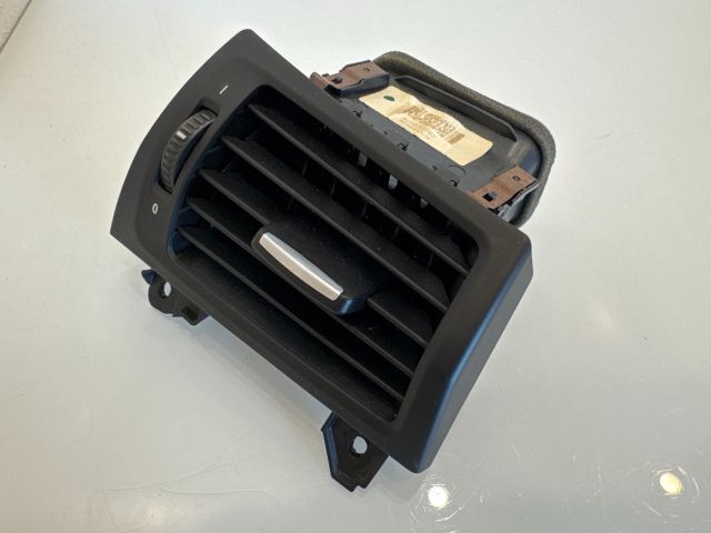 bontott BMW X3 Jobb Szellőző