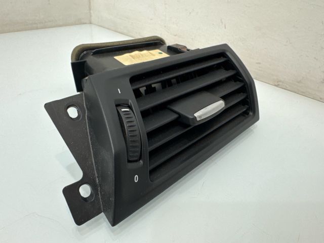 bontott BMW X3 Jobb Szellőző