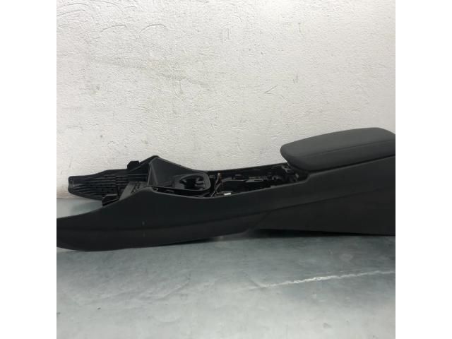 bontott BMW X3 Könyöklő