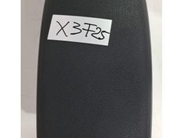 bontott BMW X3 Könyöklő