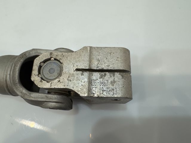 bontott BMW X3 Kormánykardán