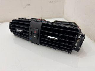 bontott BMW X3 Középső Szellőző