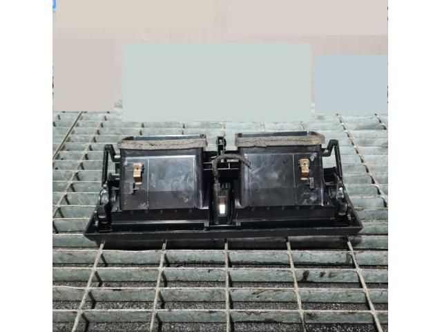 bontott BMW X3 Középső Szellőző