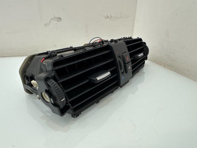 bontott BMW X3 Középső Szellőző