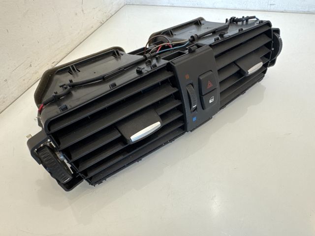 bontott BMW X3 Középső Szellőző