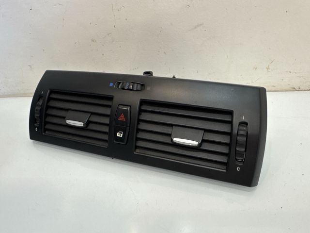 bontott BMW X3 Középső Szellőző