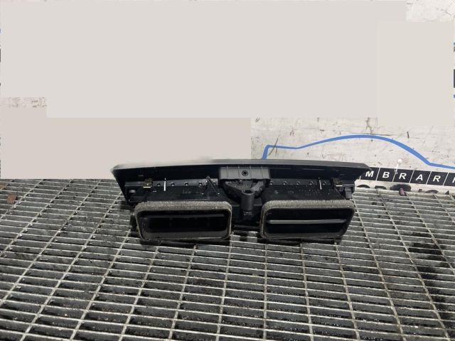 bontott BMW X3 Középső Szellőző