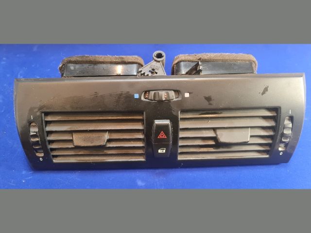 bontott BMW X3 Középső Szellőző