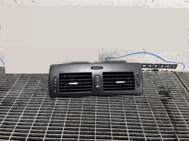 bontott BMW X3 Középső Szellőző