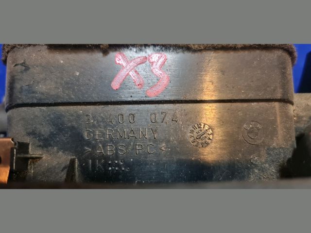 bontott BMW X3 Középső Szellőző