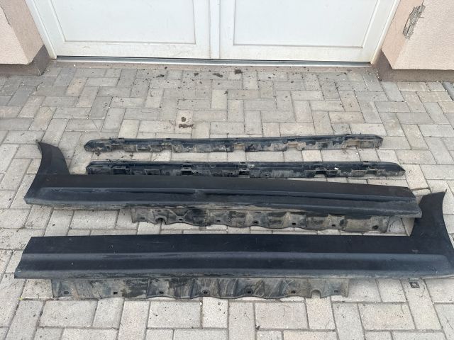 bontott BMW X3 Küszöb Díszléc Szett