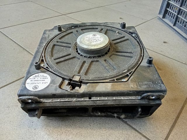 bontott BMW X3 Mélynyomó Hangszóró