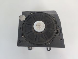 bontott BMW X3 Mélynyomó Hangszóró