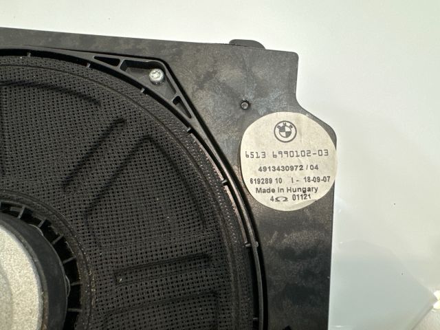 bontott BMW X3 Mélynyomó Hangszóró