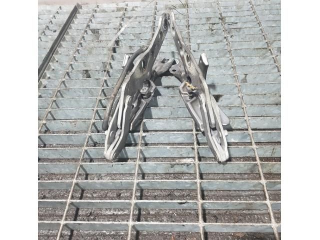 bontott BMW X3 Motorháztető Zsanér Pár