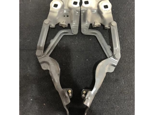 bontott BMW X3 Motorháztető Zsanér Pár