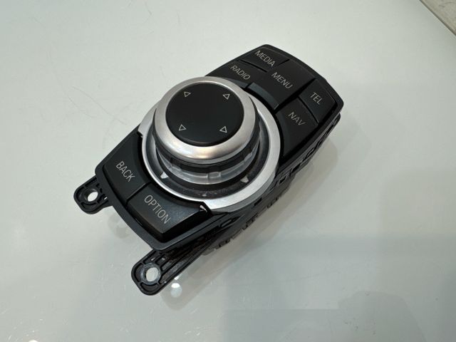 bontott BMW X3 Multimédia Vezérlő