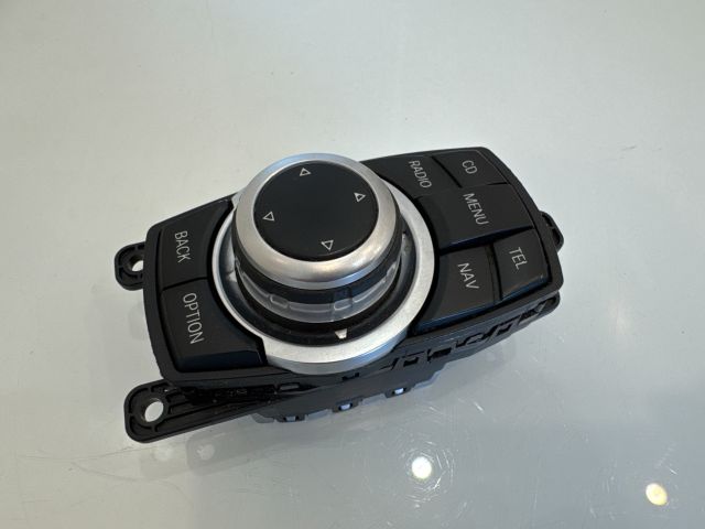 bontott BMW X3 Multimédia Vezérlő