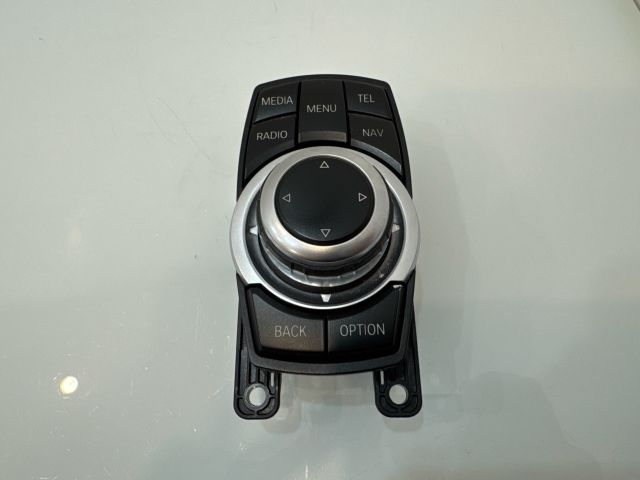 bontott BMW X3 Multimédia Vezérlő