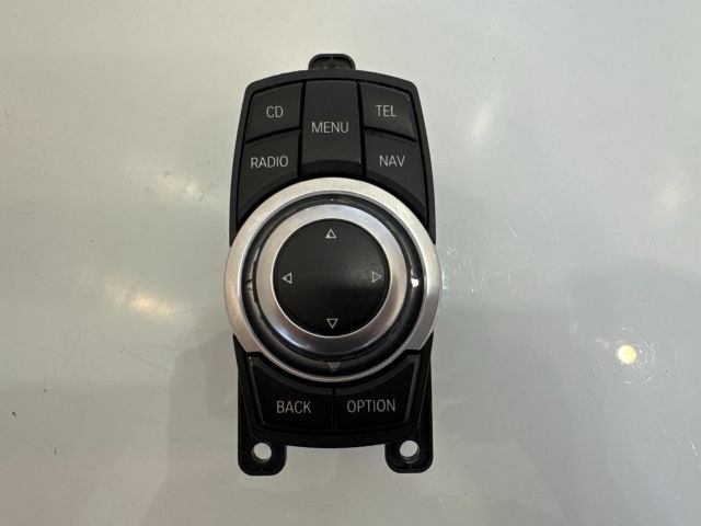 bontott BMW X3 Multimédia Vezérlő