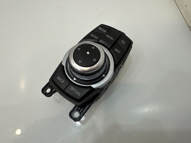 bontott BMW X3 Multimédia Vezérlő