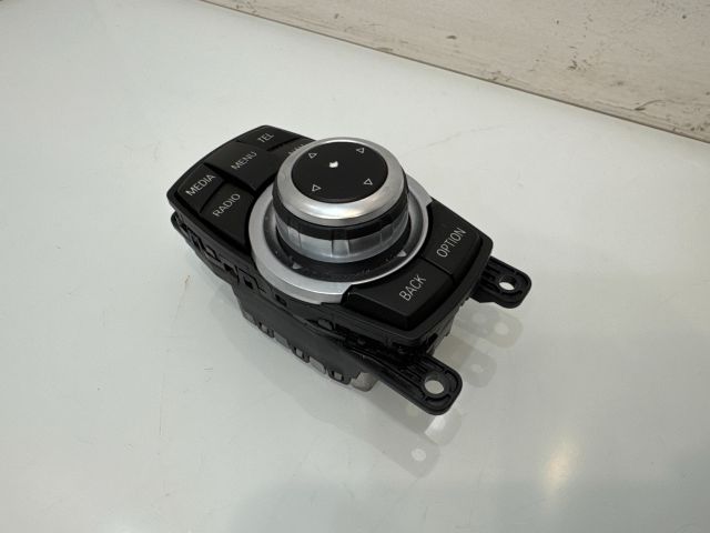 bontott BMW X3 Multimédia Vezérlő