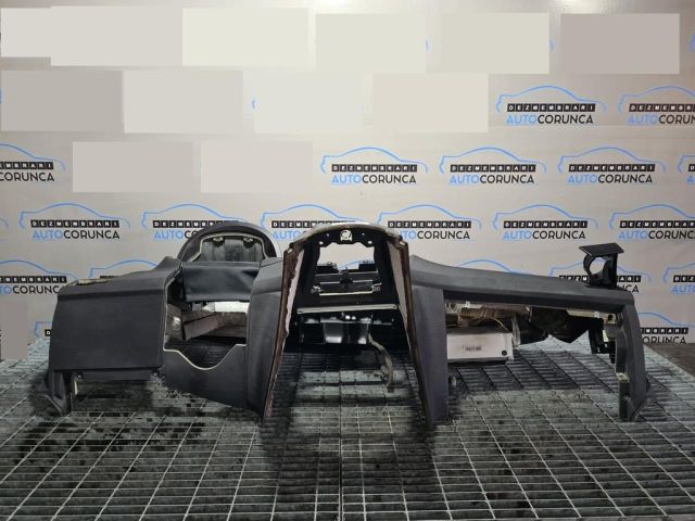 bontott BMW X3 Műszerfal Héj