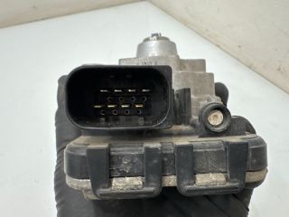 bontott BMW X3 Osztómű Állító Motor