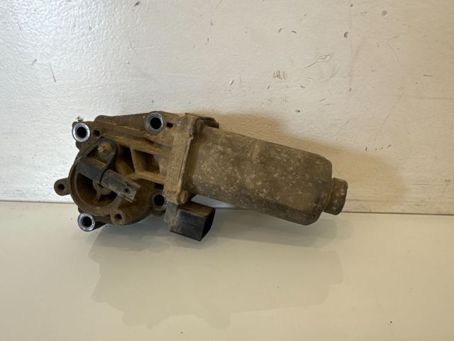 bontott BMW X3 Osztómű Állító Motor