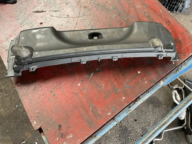 bontott BMW X3 Pollenszűrő Ház