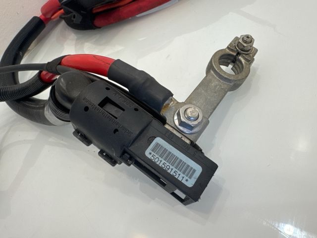 bontott BMW X3 Pozitív Kábel