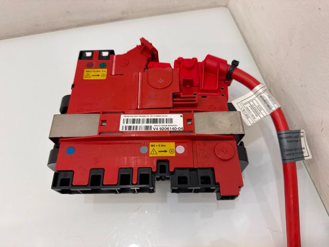 bontott BMW X3 Pozitív Kábel