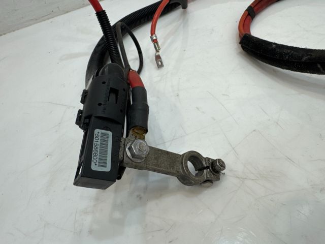 bontott BMW X3 Pozitív Kábel