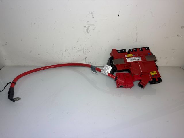 bontott BMW X3 Pozitív Kábel