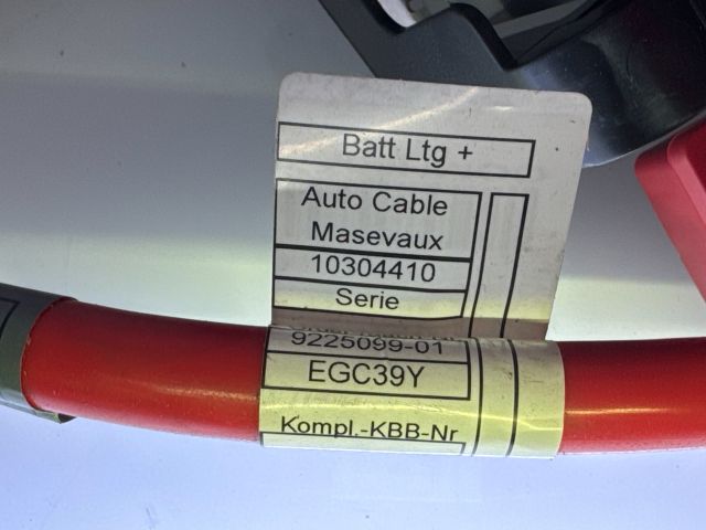 bontott BMW X3 Pozitív Kábel