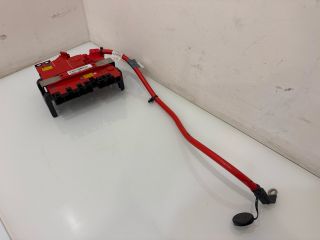 bontott BMW X3 Pozitív Kábel