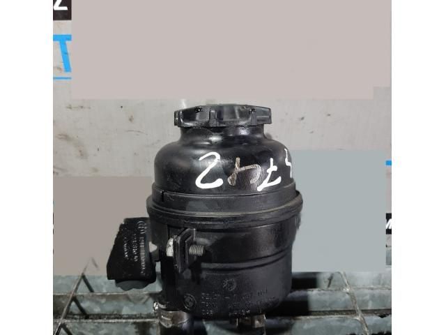 bontott BMW X3 Szervóolaj Tartály