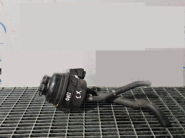 bontott BMW X3 Szervóolaj Tartály