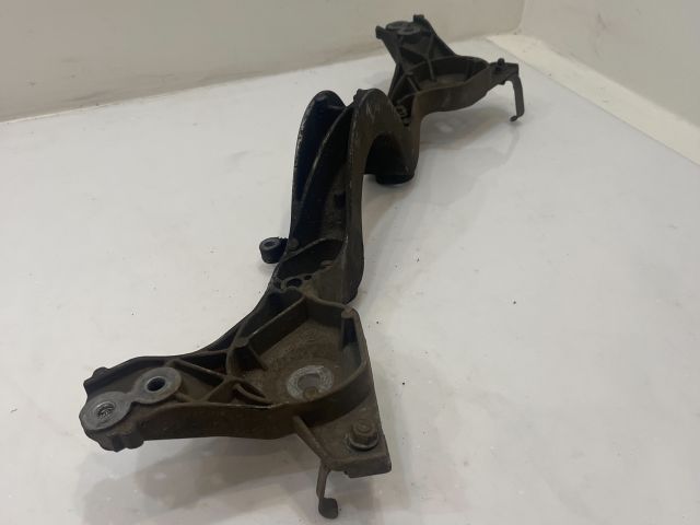 bontott BMW X3 Tartó Bak