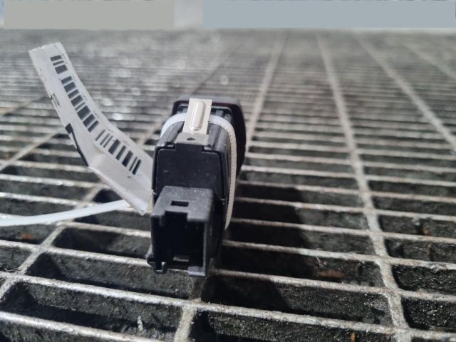 bontott BMW X3 Vészvillogó Kapcsoló