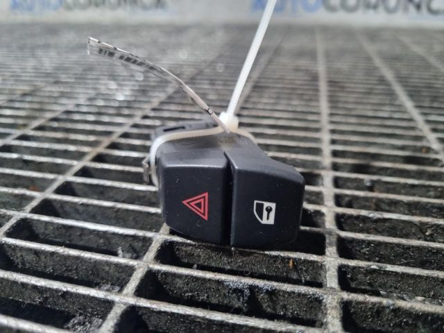 bontott BMW X3 Vészvillogó Kapcsoló