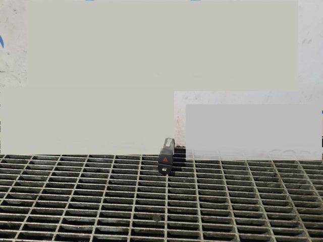 bontott BMW X3 Vészvillogó Kapcsoló