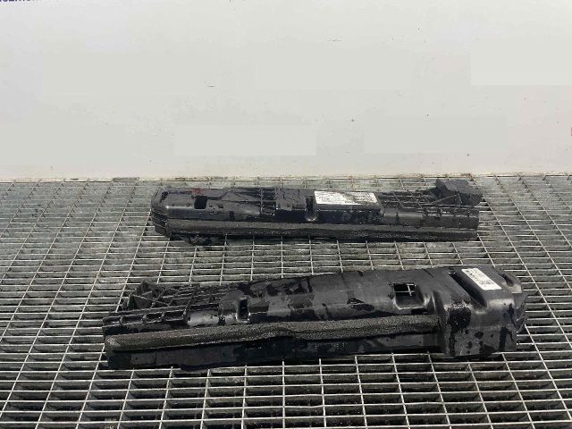 bontott BMW X3 Vízhűtő Radiátor Tartó