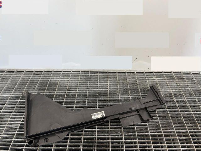 bontott BMW X3 Vízhűtő Radiátor Tartó