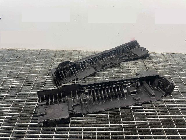 bontott BMW X3 Vízhűtő Radiátor Tartó